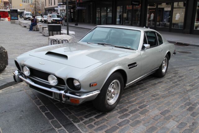 Aston Martin V8 Coupe 1976 image number 1