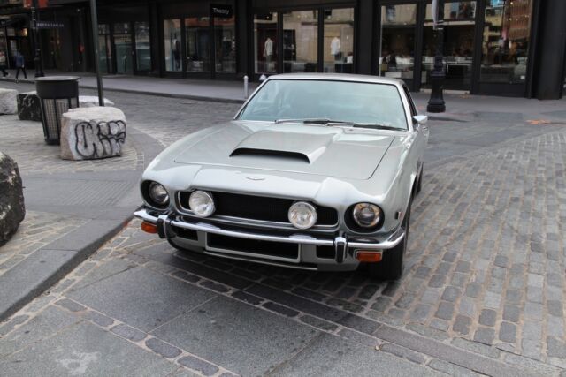 Aston Martin V8 Coupe 1976 image number 14