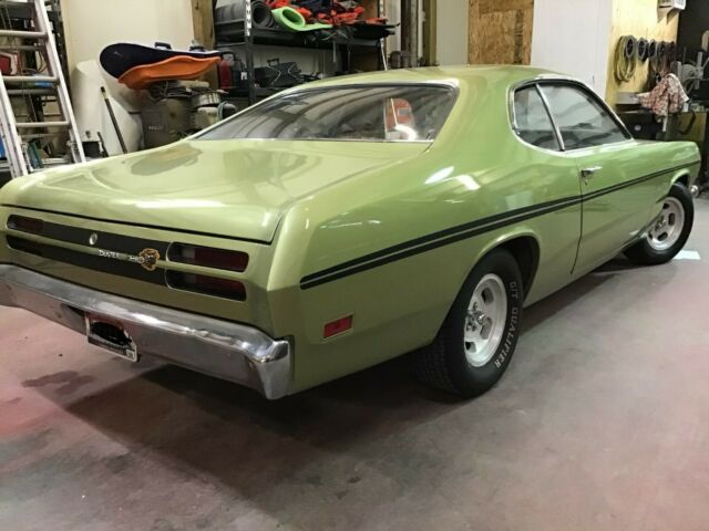 Plymouth Duster 1970 image number 13