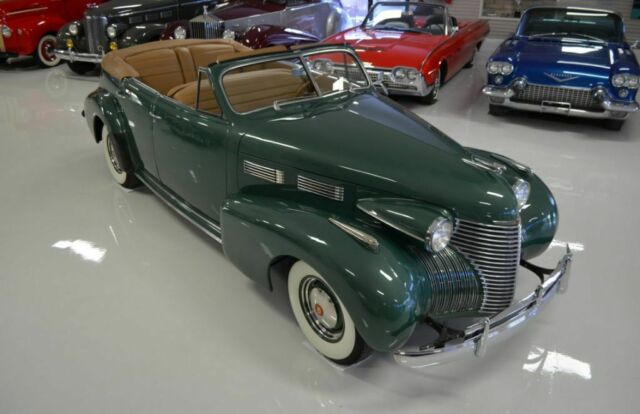 Cadillac Series 62 Convertible Sedan 1940 image number 21