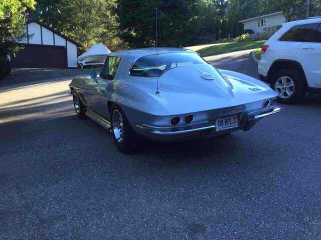 Chevrolet Corvette 1967 image number 3