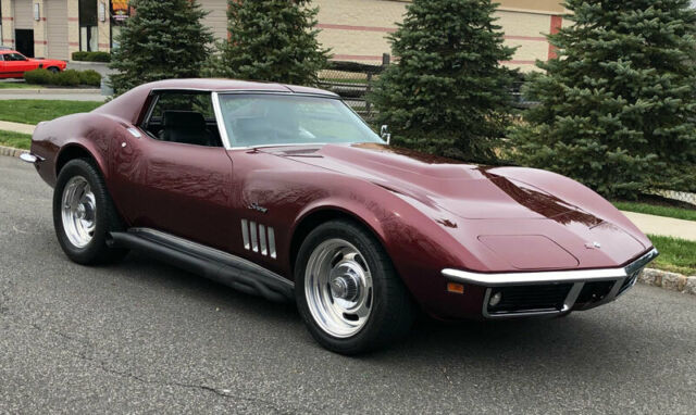 Chevrolet Corvette 1969 image number 29