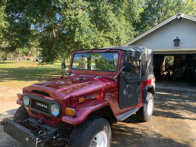 Toyota Land Cruiser 1972 image number 24