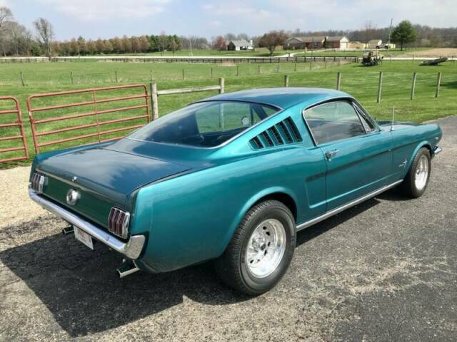 Ford Mustang 1965 image number 11