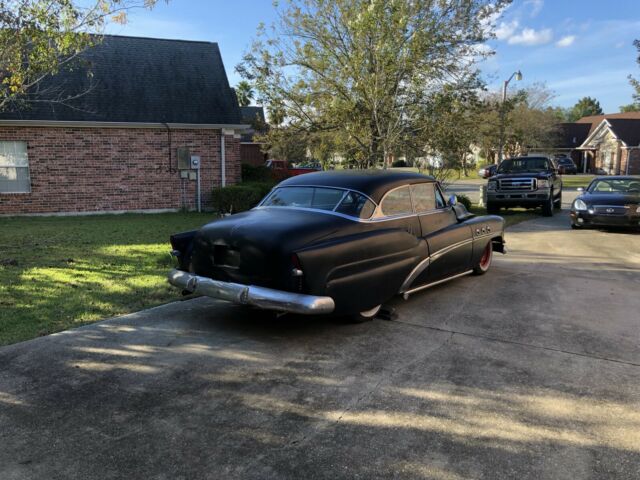 Buick Roadmaster 1952 image number 0