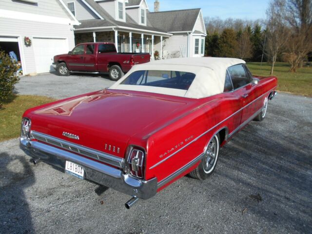 Ford Galaxie 1967 image number 2