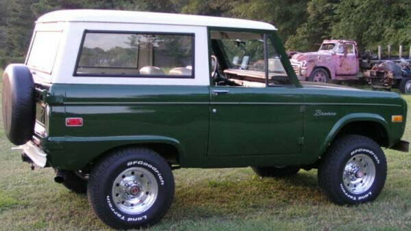 Ford Bronco 1973 image number 2