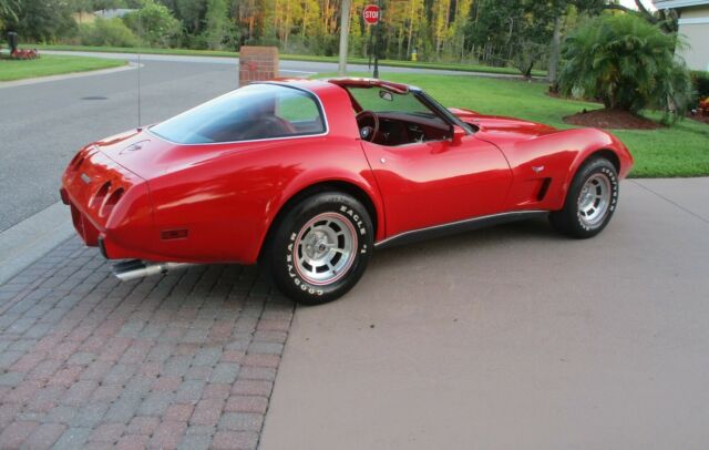 Chevrolet Corvette 1978 image number 2