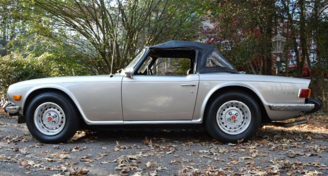 Triumph TR-6 1976 image number 1