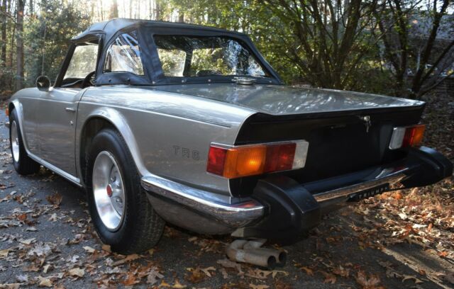 Triumph TR-6 1976 image number 28