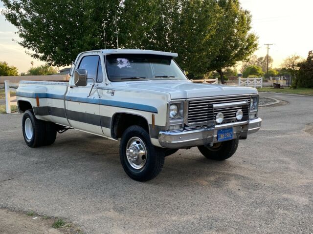 Chevrolet C-10 1979 image number 2