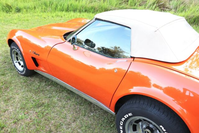 Chevrolet Corvette 1975 image number 8