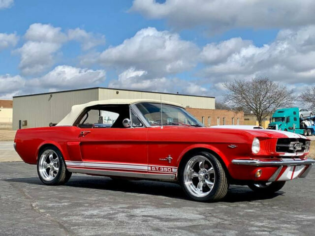 Ford Mustang 1965 image number 18