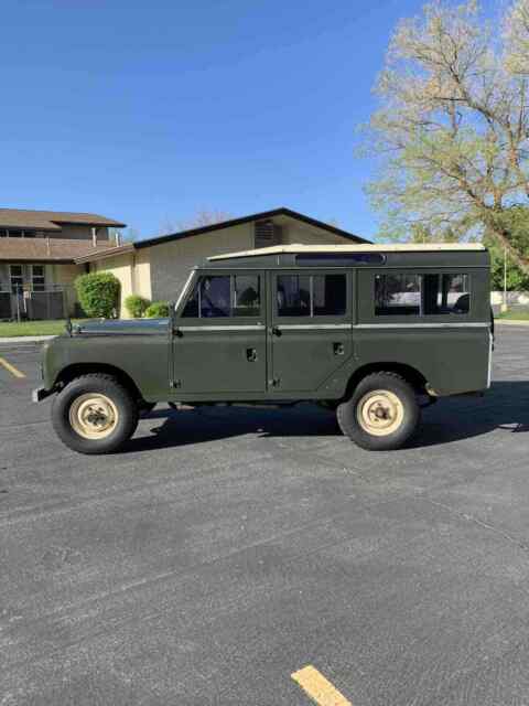 Land Rover Serie II A 109 1967 image number 0