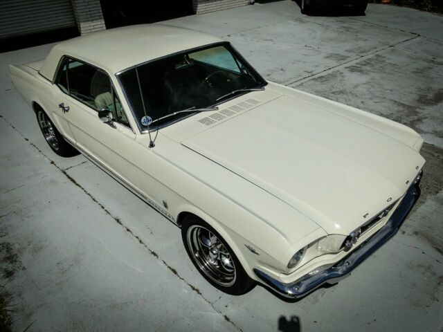 Ford Mustang 1966 image number 38