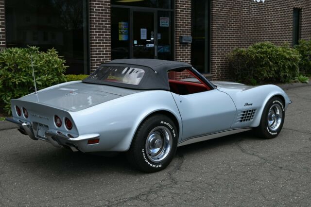 Chevrolet Corvette 1970 image number 32