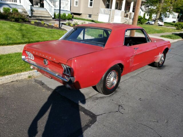 Ford Mustang 1967 image number 2