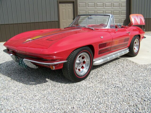 Chevrolet Corvette 1964 image number 24