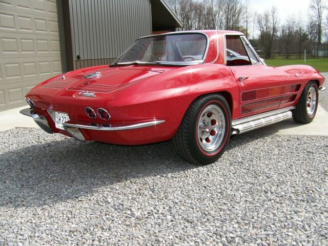 Chevrolet Corvette 1964 image number 29