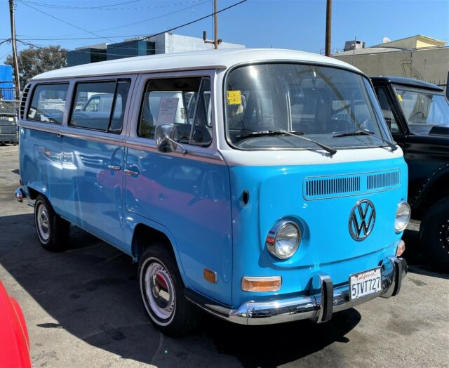 Volkswagen Bus/Vanagon 1971 image number 0