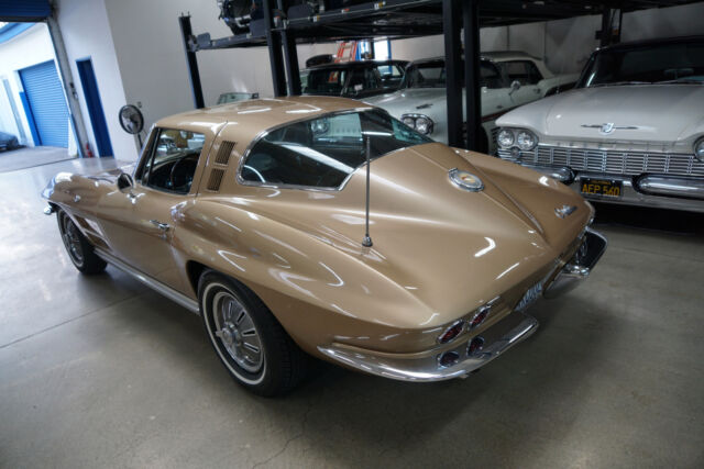 Chevrolet Corvette 327/300HP V8 Coupe 1964 image number 13