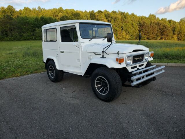 Toyota Land Cruiser 1979 image number 0