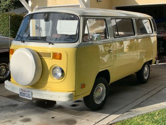 Volkswagen Bus/Vanagon 1973 image number 3