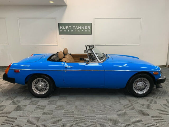 MG MGB 1979 image number 14