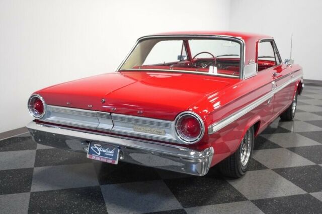 Ford Fairlane 1964 image number 12