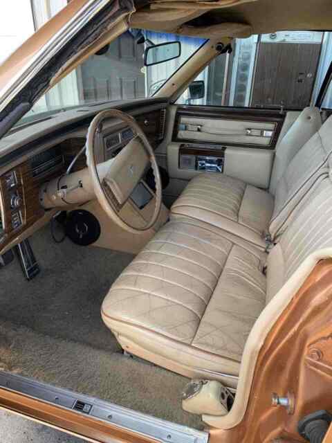 Cadillac DeVille 1978 image number 16