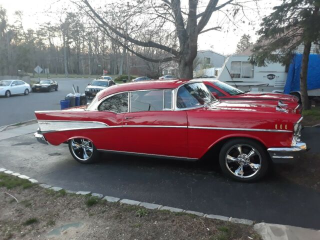 Chevrolet Bel Air/150/210 1957 image number 1