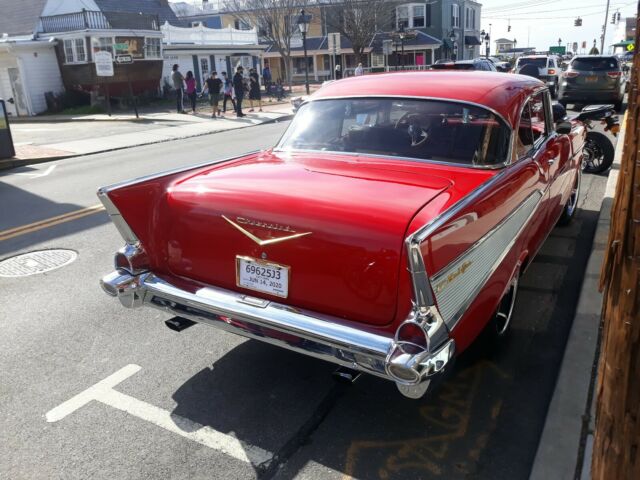 Chevrolet Bel Air/150/210 1957 image number 22