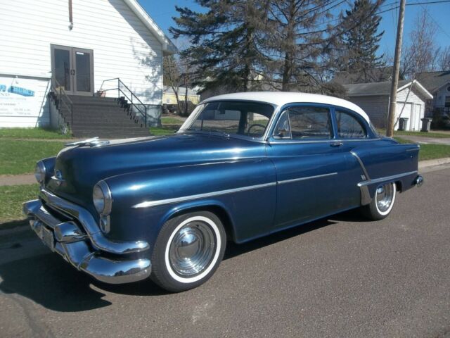 Oldsmobile Rocket Eighty-Eight 1953 image number 0