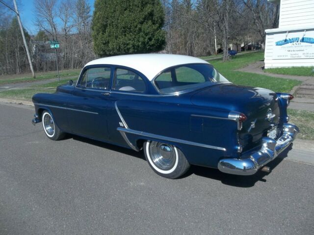 Oldsmobile Rocket Eighty-Eight 1953 image number 1