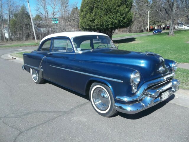 Oldsmobile Rocket Eighty-Eight 1953 image number 15