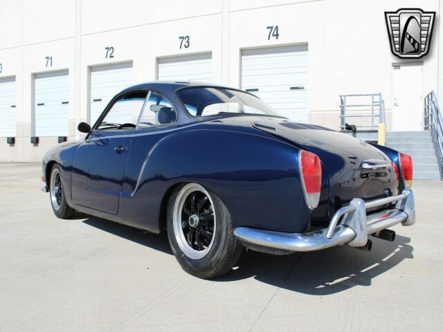 Volkswagen Karmann Ghia 1971 image number 10