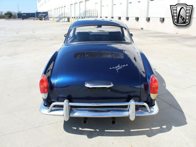 Volkswagen Karmann Ghia 1971 image number 12