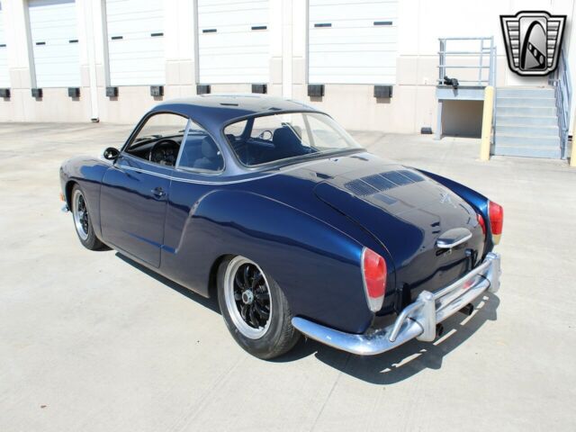 Volkswagen Karmann Ghia 1971 image number 33