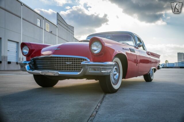 Ford Thunderbird 1957 image number 22