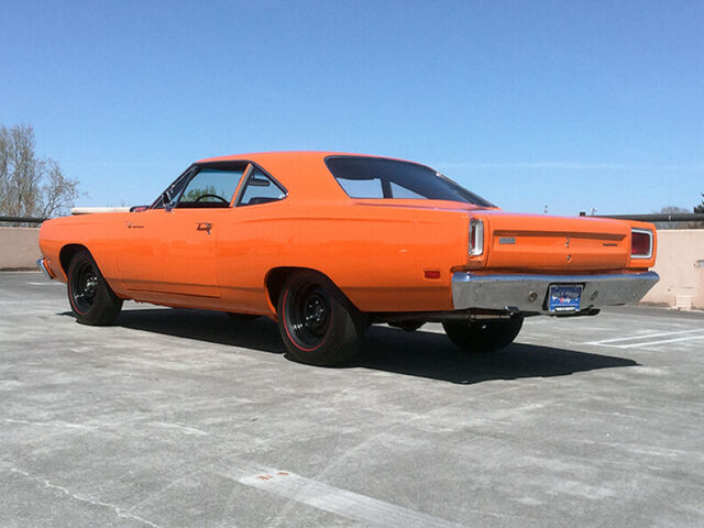 Plymouth Road Runner 1969 image number 32