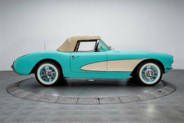 Chevrolet Corvette 1956 image number 13