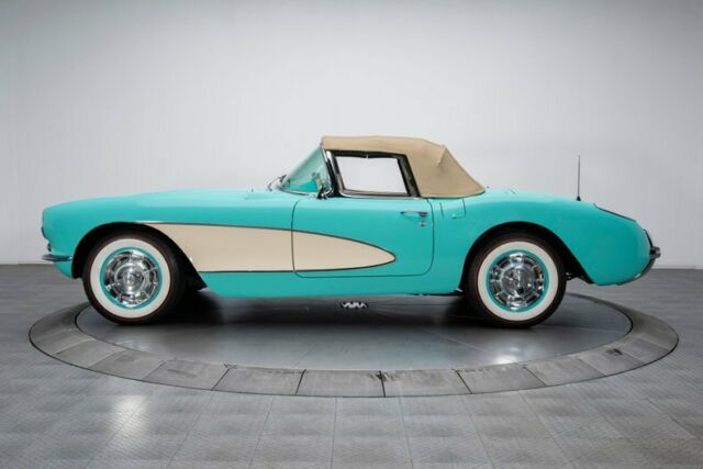 Chevrolet Corvette 1956 image number 15