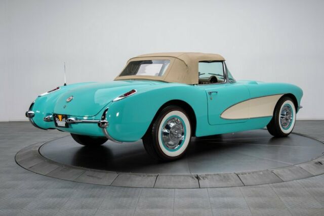 Chevrolet Corvette 1956 image number 31