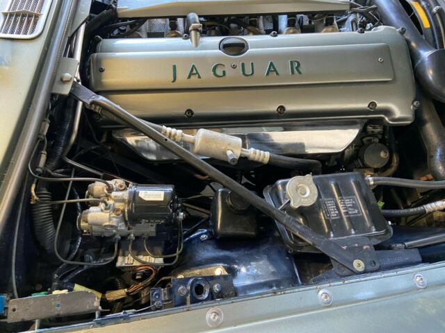 Jaguar XJ6 1976 image number 19