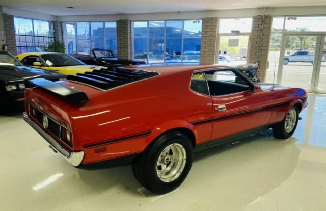 Ford Mustang 1971 image number 12