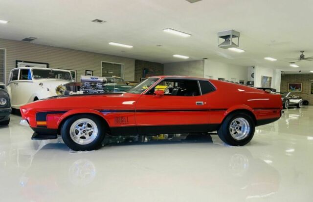 Ford Mustang 1971 image number 29