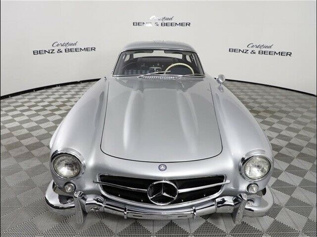 Mercedes-Benz 300-Series 1955 image number 2