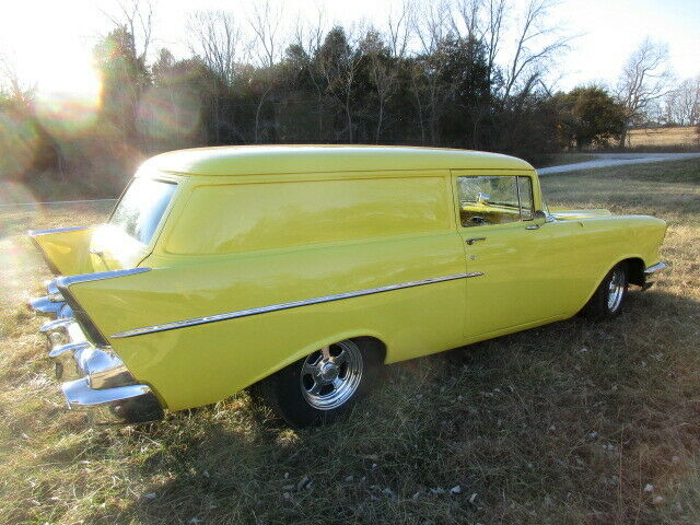 Chevrolet Sedan Delivery 1957 image number 18