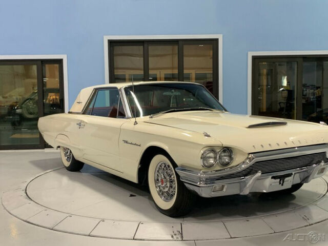 Ford Thunderbird 1964 image number 5