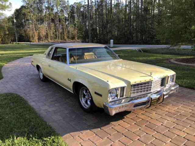 Plymouth Gran Fury 1977 image number 12